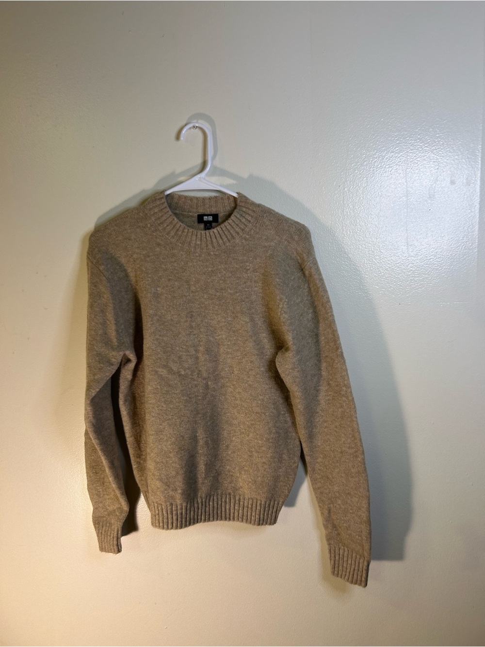 Uniqlo Men's Crewneck Sweater in Beige Brown